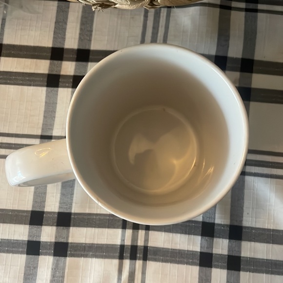 Disney Parks Minnie Citrus 🍊 Mug. Purchased for a citrus party. Used as Decor - Picture 3 of 3